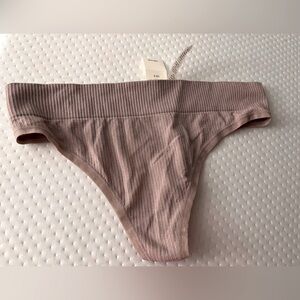 NWT Aerie Women’s Thong Underwear Size S